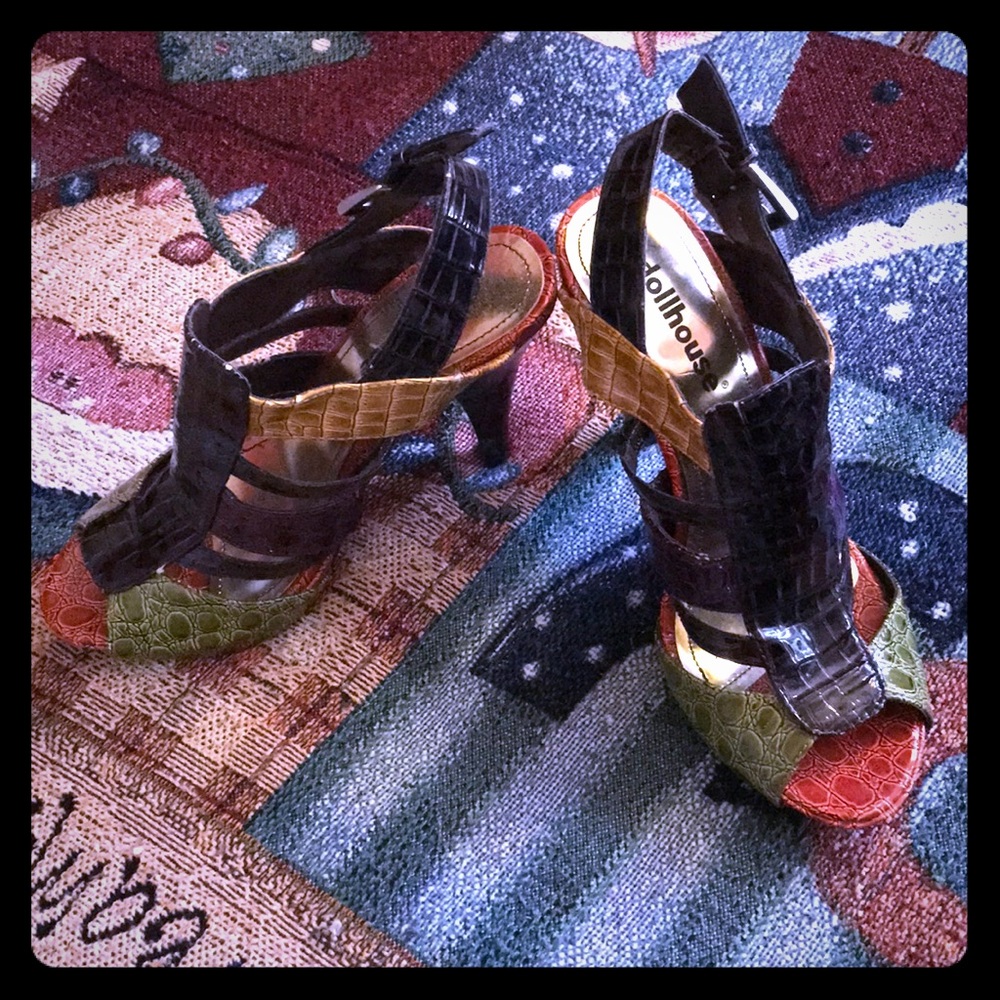 Doll house heels